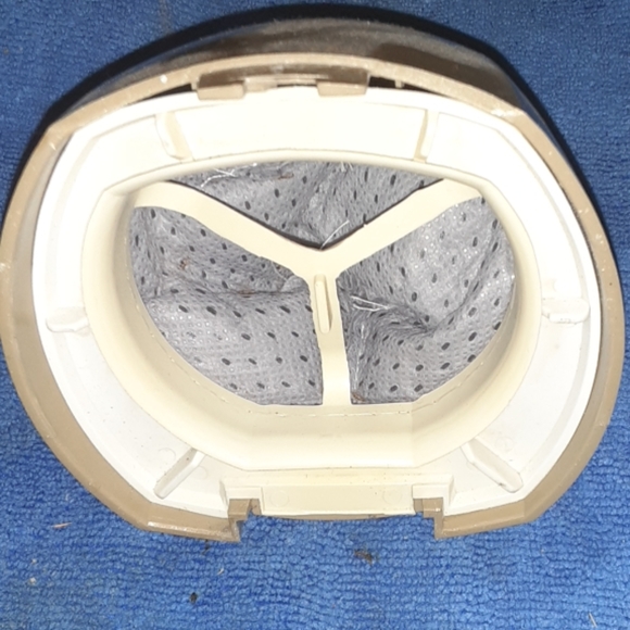 Eureka hand vacuum - Picture 3 of 5